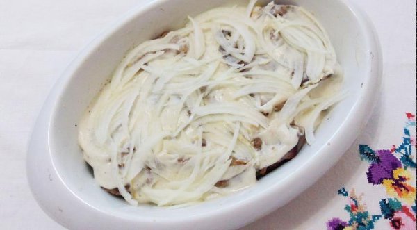 Мясо по-орловски.Ингредиенты:говядина (мякоть) 700 гкартофель 600 гшампиньоны 300 грастительное ... - 7