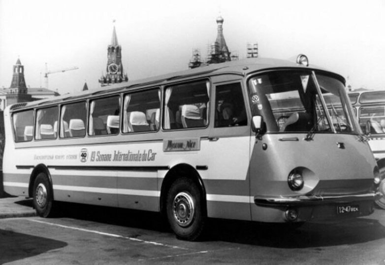Экспериментальный туристический автобус ЛАЗ Украина – 67.Даже массовые автобусы, выпускавшиеся этим ...