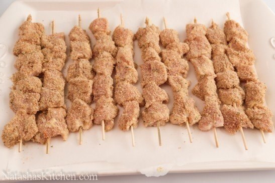 Панированные шашлычки из курицы.Ингредиенты:бамбуковые шампуры 10 шт.курица (грудка или бедрышки без ... - 8