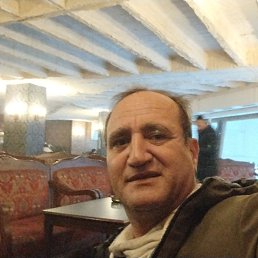 Firas, 46, 