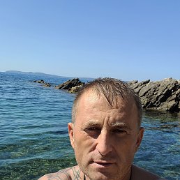 Victor, 47, 