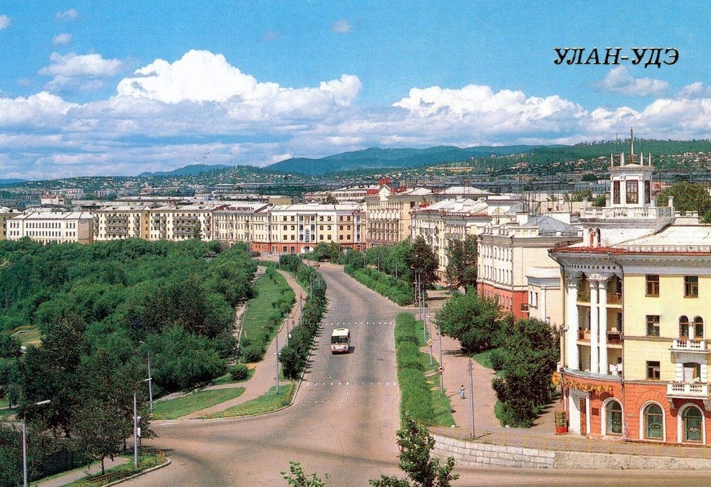 В каком году улан удэ был основан. Столица бурятии улан-удэ. проспект победы улан-удэ. улан-удэ 1988. улан удэ 1988 год.