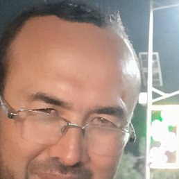 Nawid, 38, Los Angeles