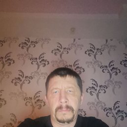 Серж, 38, Енакиево