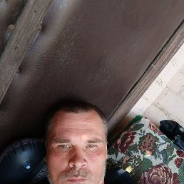 Алексей, 45, Токмак