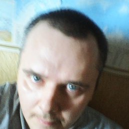 Maksim, 41, 