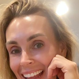 Marina Olivia, 44, 