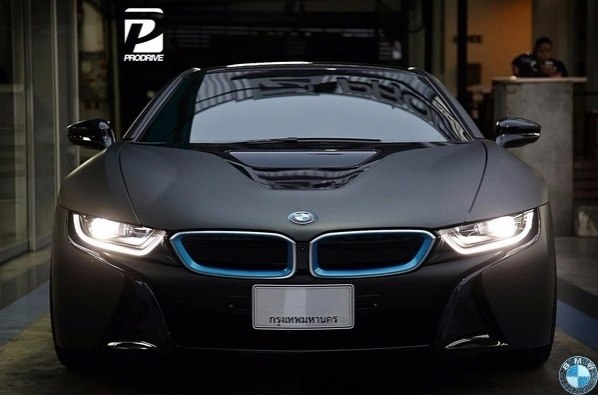 BMW i8 with DV.1 Whls