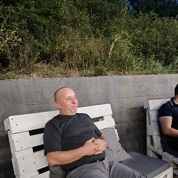  Victor, , 50  -  7  2023