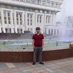 ������, ������, 32 ����