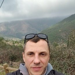 Iaroslav, 36, 