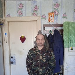 Андрей, 44, Бежецк