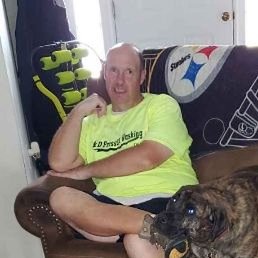Kevin, , 37 