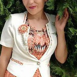 Xurshida, , 38 