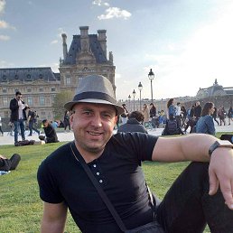 Sergiu, 40, 