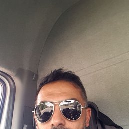 Hakan, 49, 