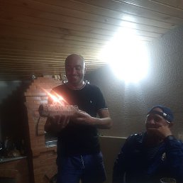 Tudor, , 48 
