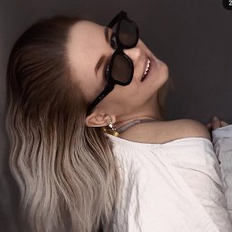 Nikole, , 28 