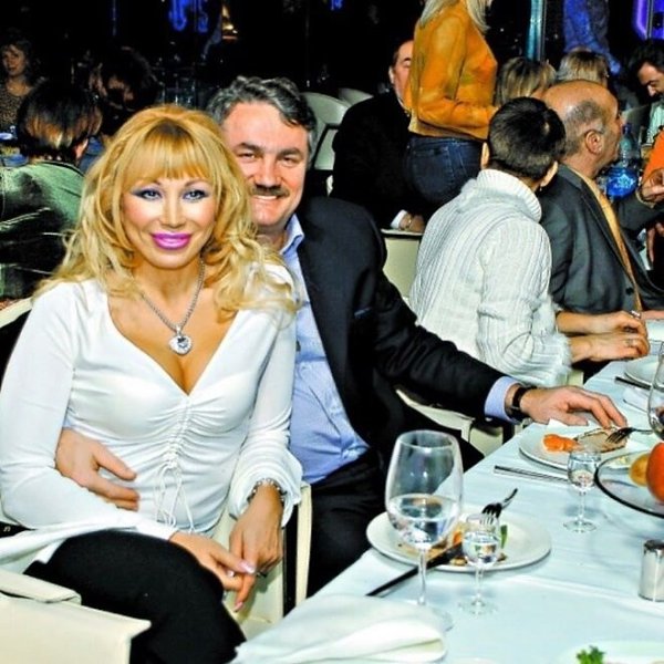 «Вышла замуж» — стало известно, что 61-летняя певица Маша Распутина вышла замуж за 70-летнего ... - 2