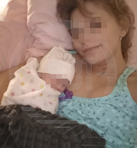 Молодую маму из Краснодара парализовало после родов. В сентябре 2021 года Екатерина поступила в ...