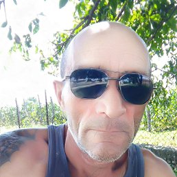 Valentin, 55 , 