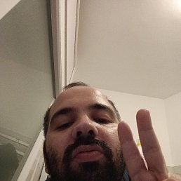 Federico, 31, 