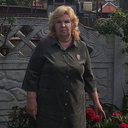 Vera, 64, 