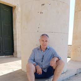 Vladimir, 61, 