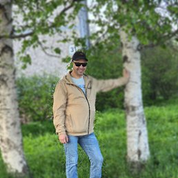 Anton, 45, 