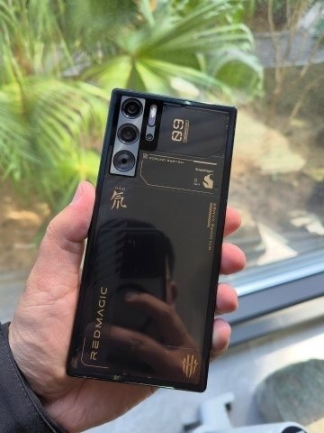 Nubia Red Magic 9 Pro / 9 Pro+     - 8