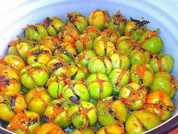 ВКУСНЕЙШИЕ ЗЕЛЁНЫЕ ПОМИДОРЧИКИ - КВАШЕННЫЕ И БЫСТРЫЕ .Сейчас время для заготовок и консервирования,и ...