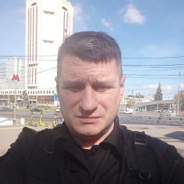 Mikhail, 50, 