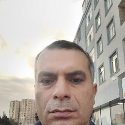 Alik, 46, 