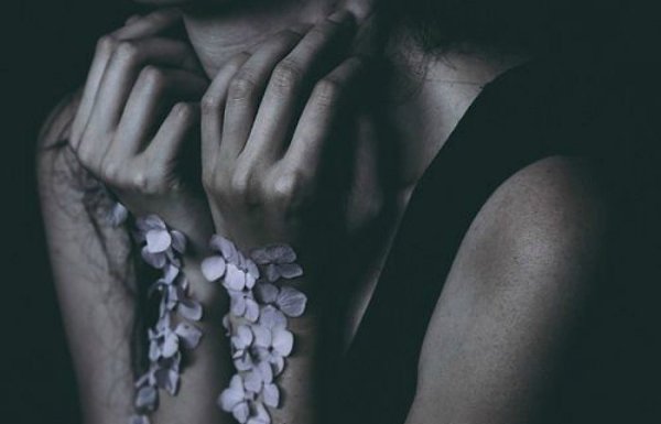 Стервозные статусы для женщин. Я его стала бояться. Я его стала бояться. Я его стала бояться. Стервозные статусы для женщин.