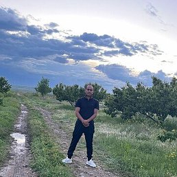 Vazgen, , 30 