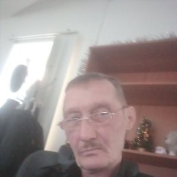 ������, ������, 52 ����