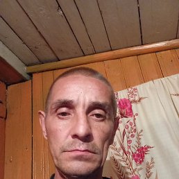 Ruslan, 43, 