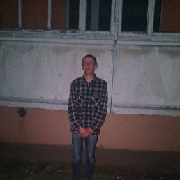Vitaliy, 42, 