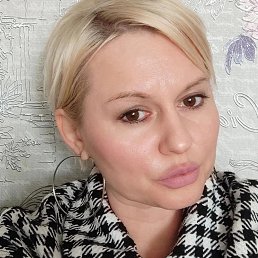Lana, 38, 