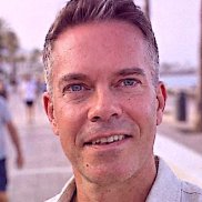 �����, 44 ����, ������������