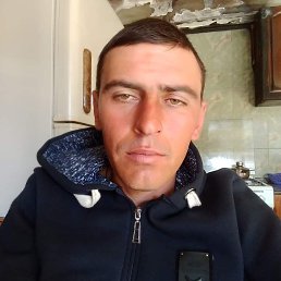 artemi, 39, 