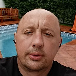 ���, ����, 42 ����