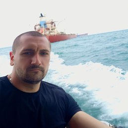 Andrei, 32, 