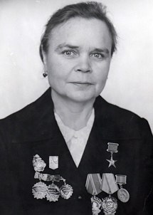 Вера Ивановна Смирнова (30 сентября 1927 — 20 сентября 2016) — советский передовик производства, ...
