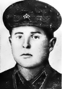 Священко Юрий Григорьевич.Командир взвода 3-го танкового батальона 1-й гвардейской танковой ...