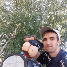 Василий, 27, Навашино