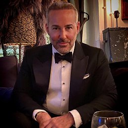 Nacho, 54, 