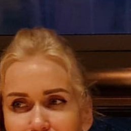 Elena, 49, 