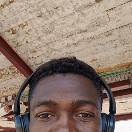 Mamadou, 27, 