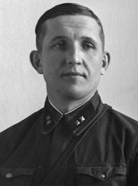 Коваль Иван Иванович.Техник 91-го танкового батальона 20-й танковой бригады 7-й армии ...